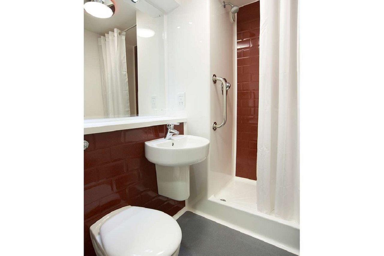 Travelodge Chelmsford Buitenkant foto