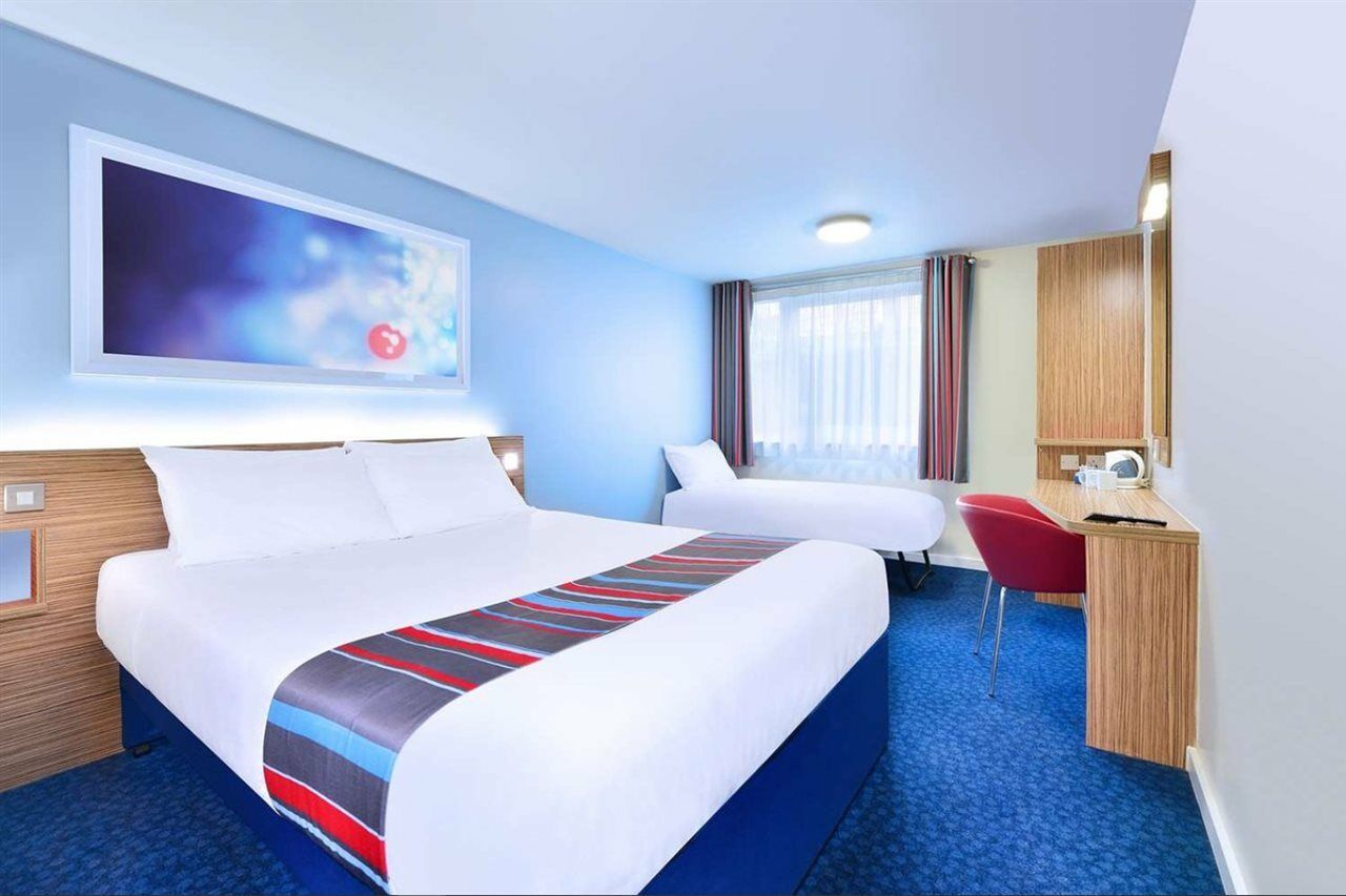 Travelodge Chelmsford Buitenkant foto